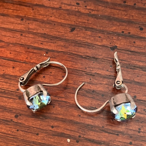 SABIKA | Aqua Blue Crystal Earrings - Picture 4 of 4